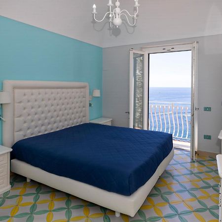 Apartments Amalfi Design Sea View Accessible By 250 Steps Luaran gambar