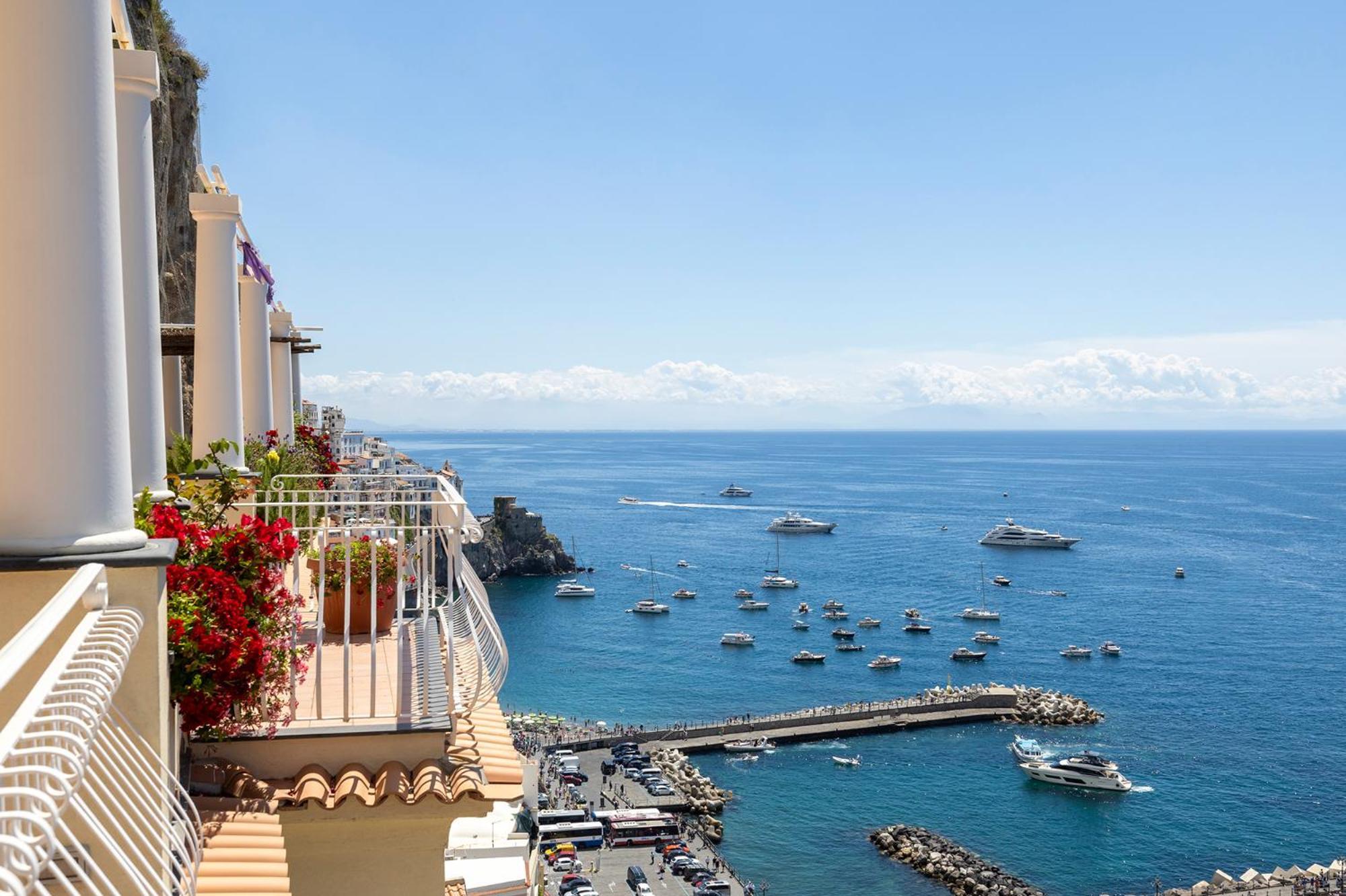 Apartments Amalfi Design Sea View Accessible By 250 Steps Luaran gambar