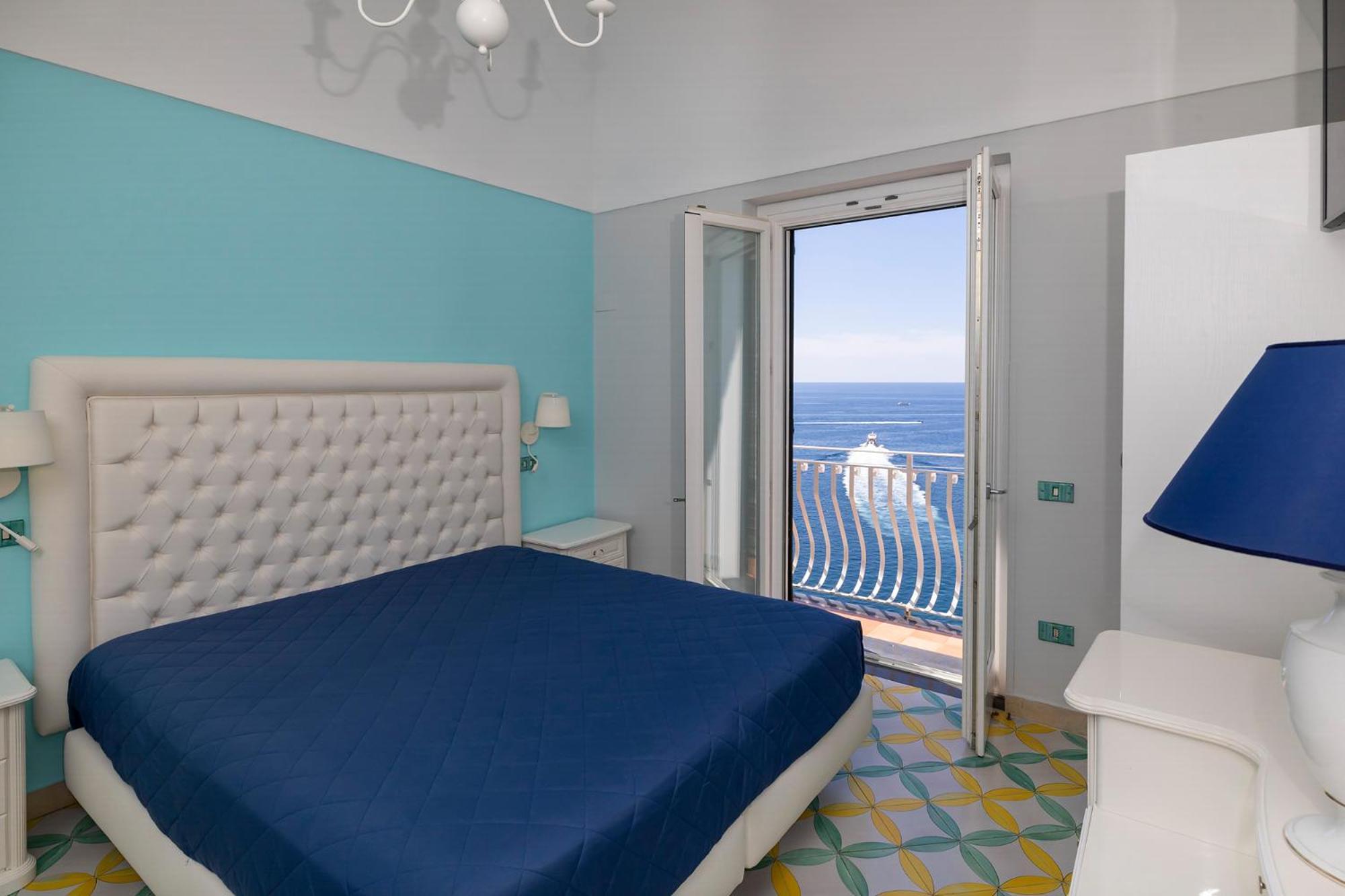 Apartments Amalfi Design Sea View Accessible By 250 Steps Luaran gambar