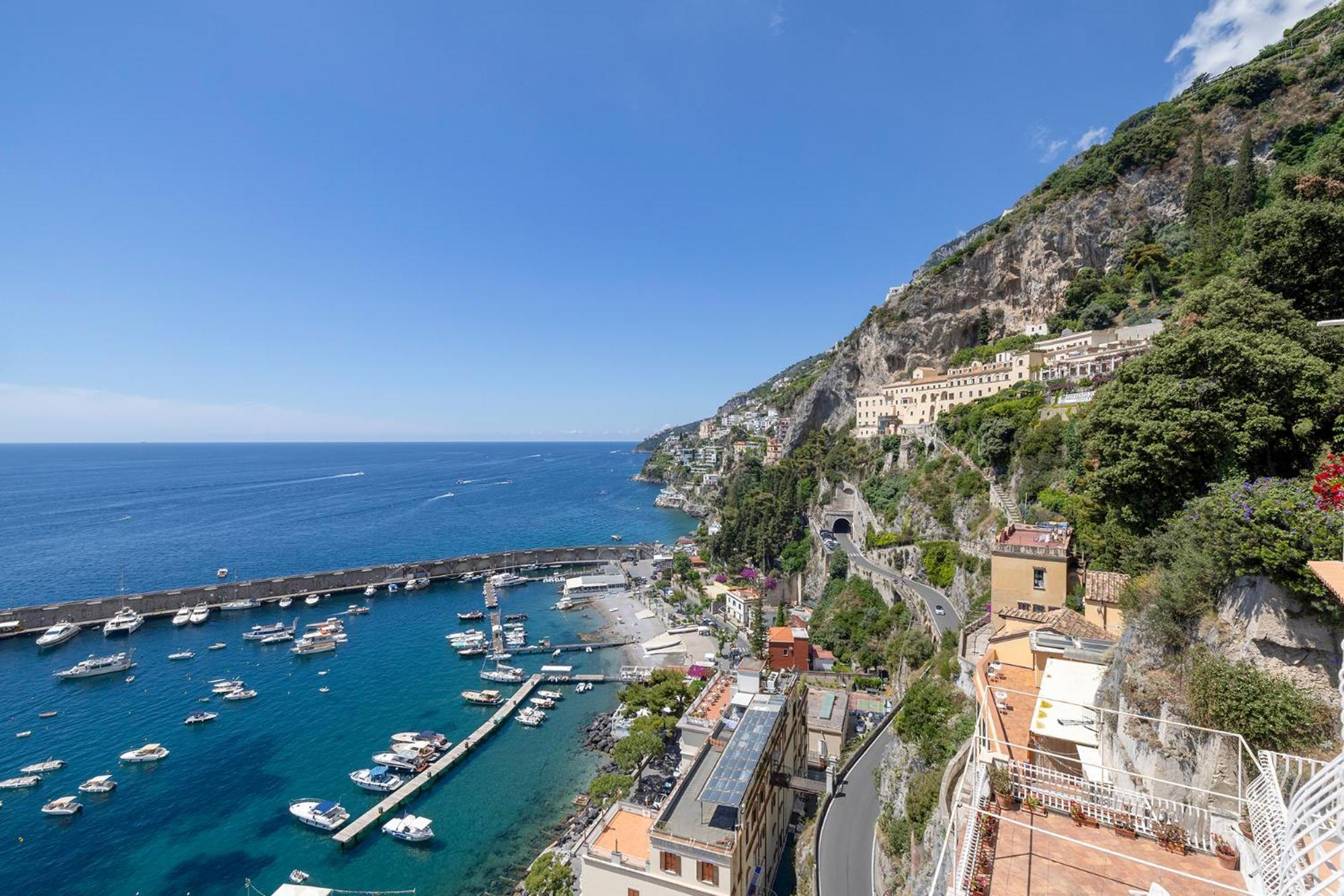 Apartments Amalfi Design Sea View Accessible By 250 Steps Luaran gambar