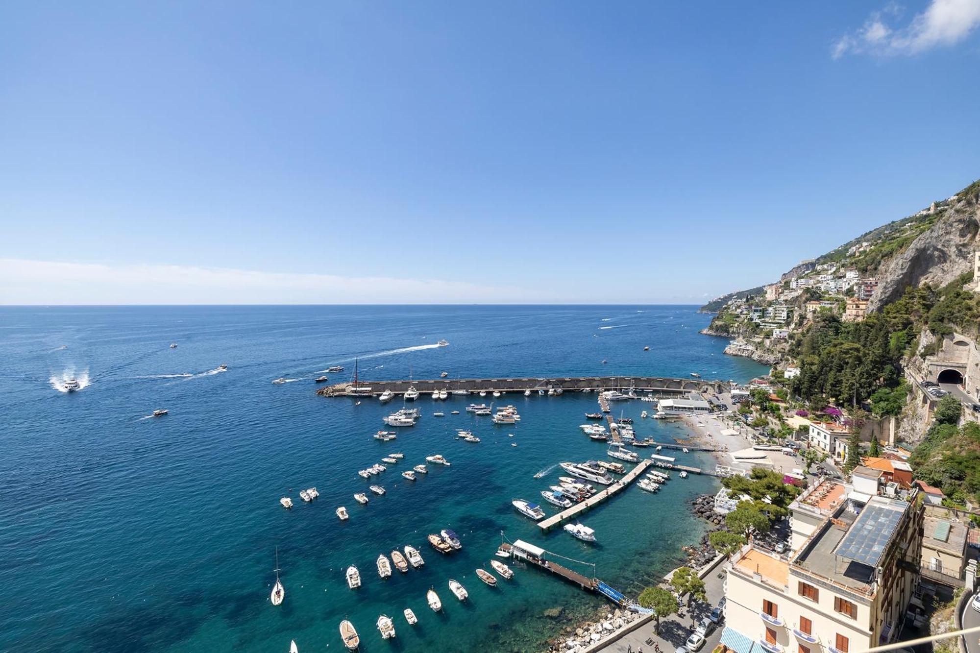 Apartments Amalfi Design Sea View Accessible By 250 Steps Luaran gambar