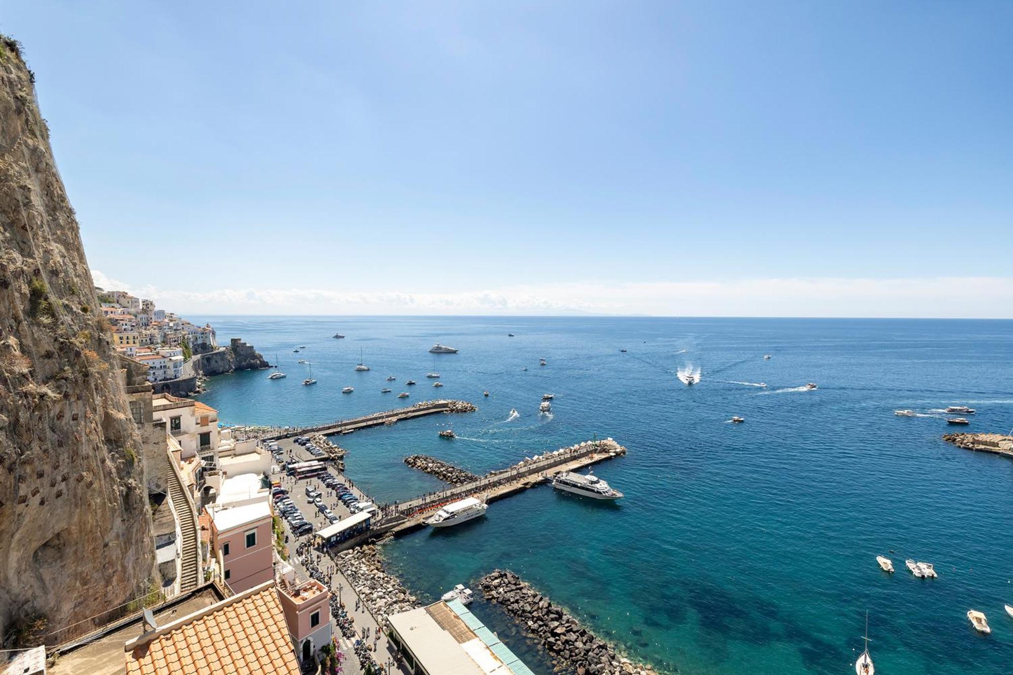 Apartments Amalfi Design Sea View Accessible By 250 Steps Luaran gambar