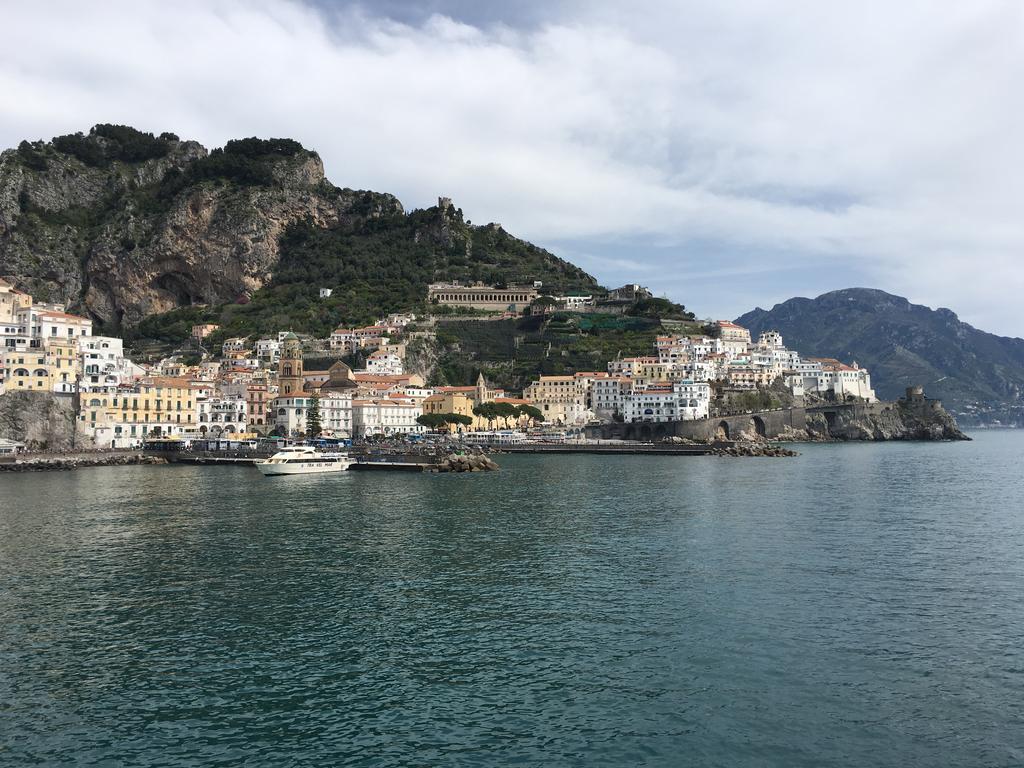 Apartments Amalfi Design Sea View Accessible By 250 Steps Luaran gambar
